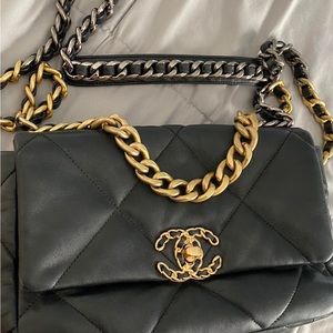 Authentic Chanel Purse.